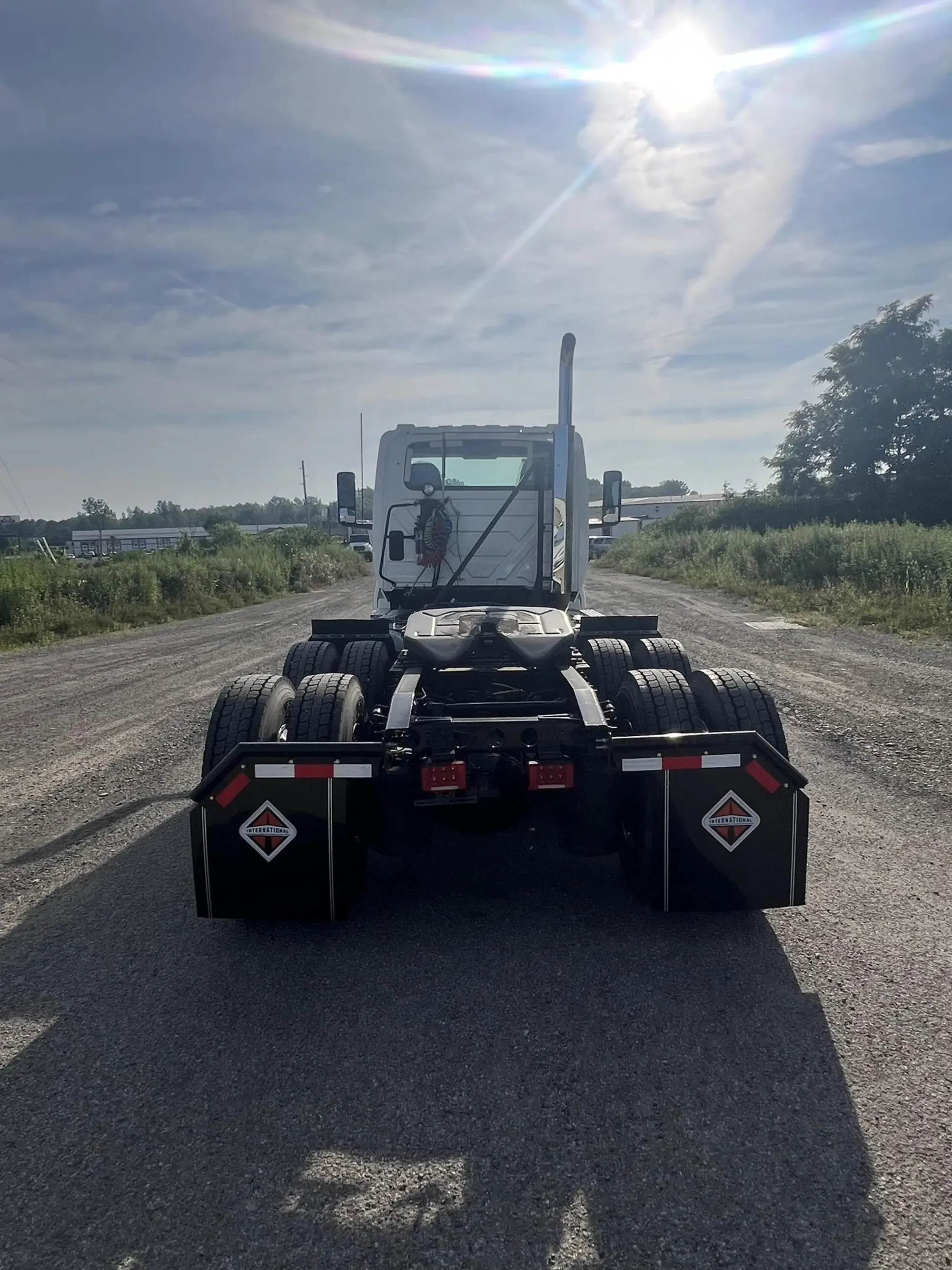 2025 International LT - image 6