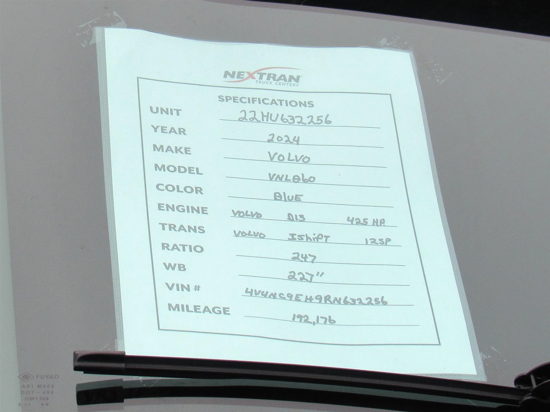 2024 Volvo VNL 860 - image 10