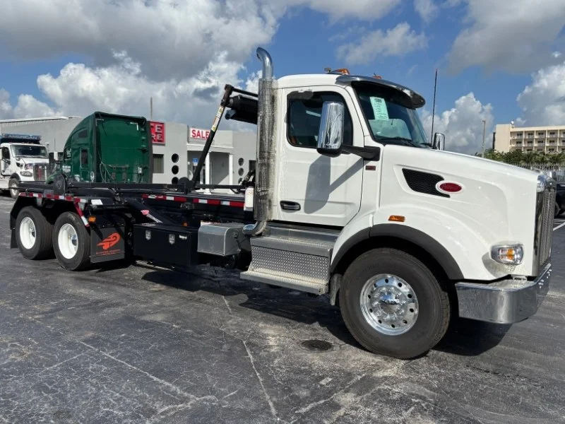 2025 Peterbilt 567 in Doral, FL — photo 8