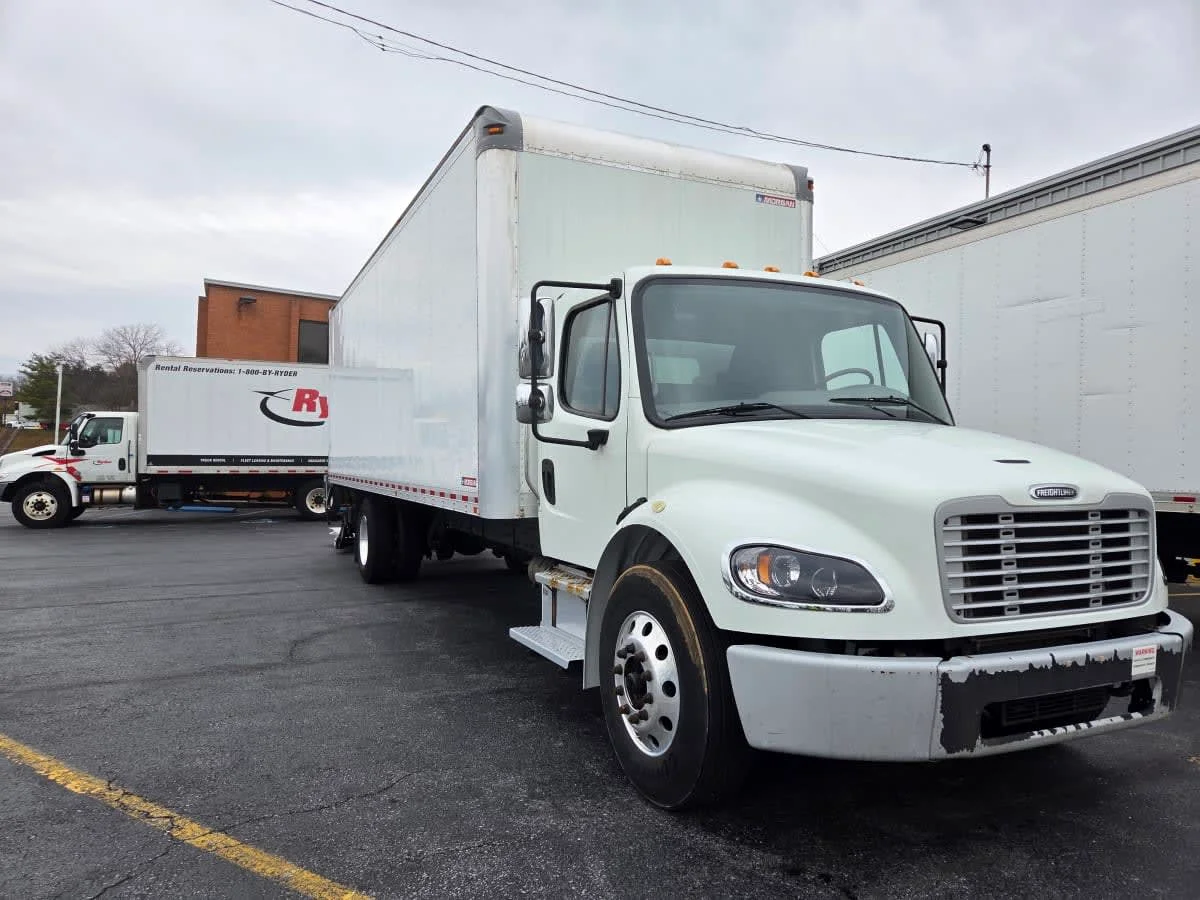 2020 Freightliner M2 106 - image 3