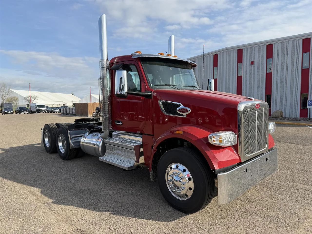 2027 Peterbilt 567