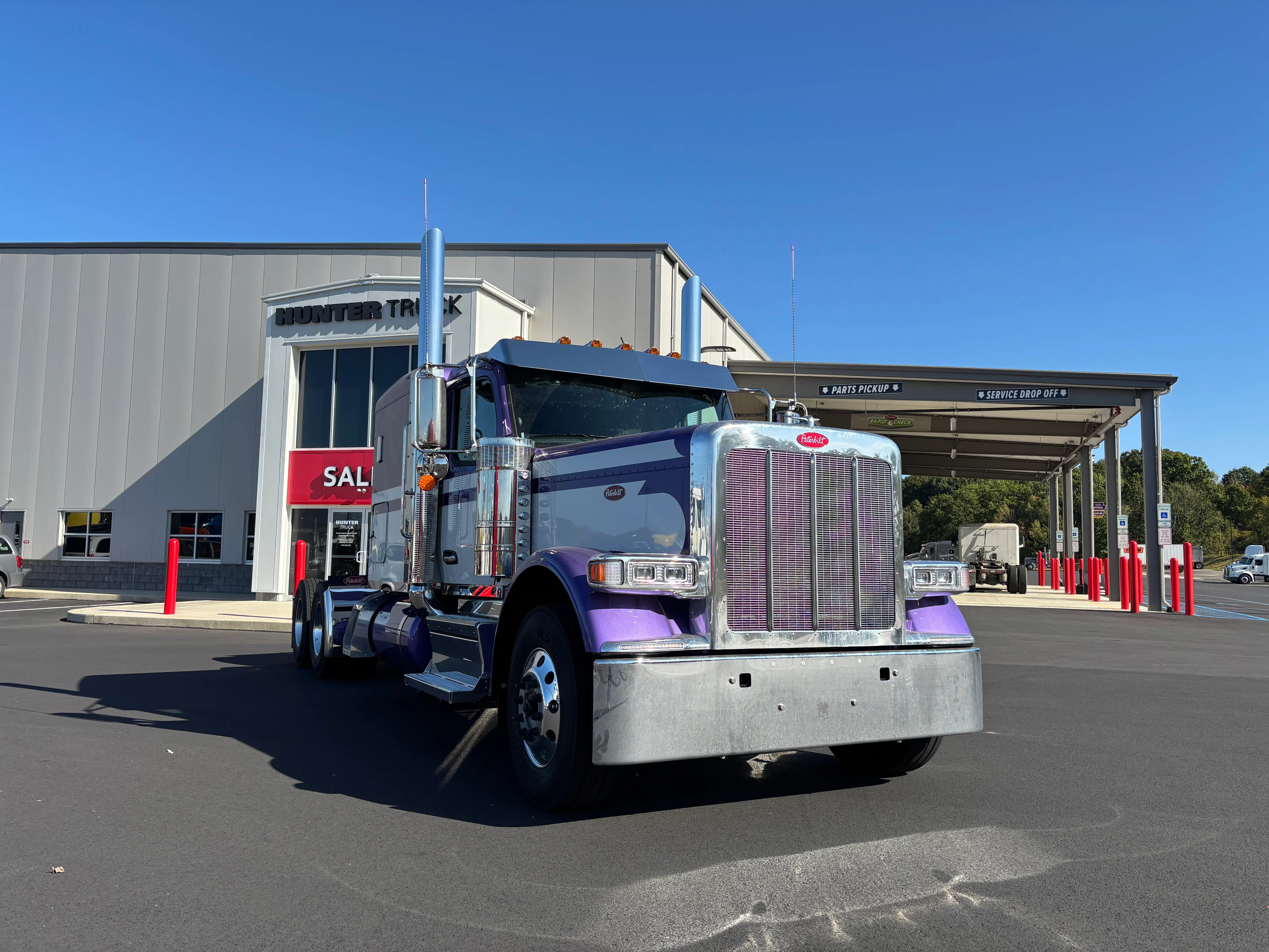 2026 Peterbilt 589 in LANCASTER, PA — photo 7