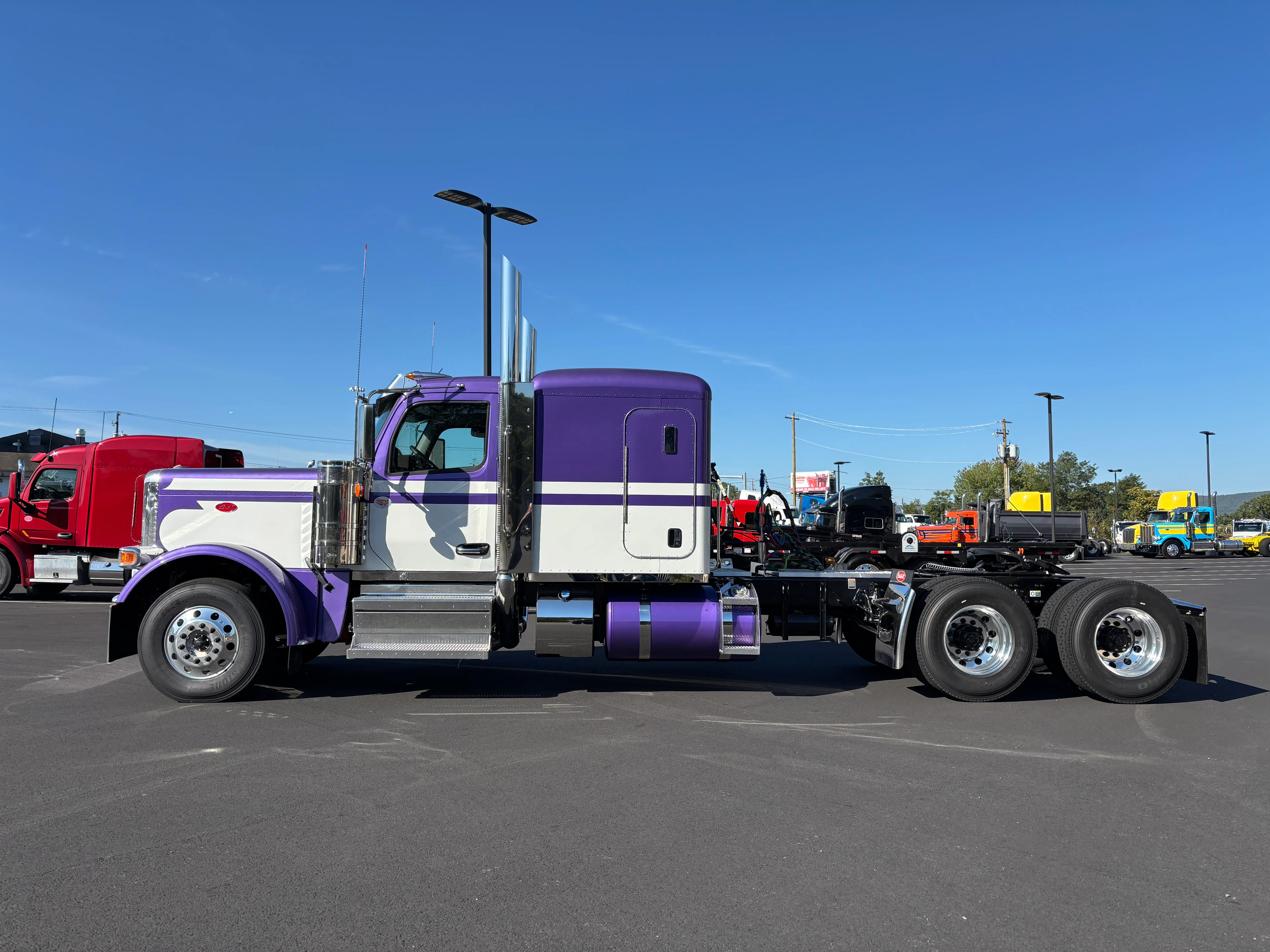 2026 Peterbilt 589 in LANCASTER, PA — photo 2