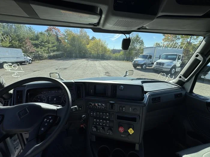 2026 International LT - image 15