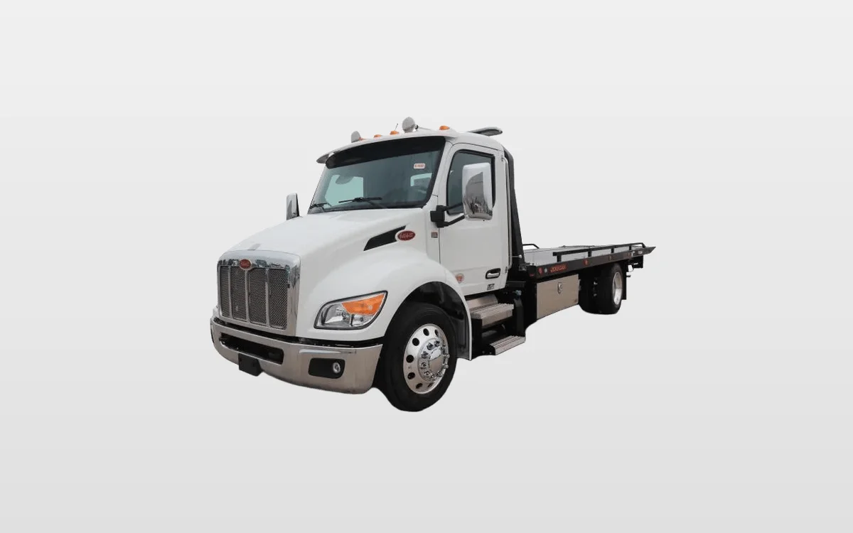 2025 Peterbilt 536 - image 1