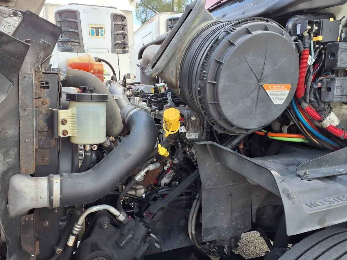 2018 International RH - image 8