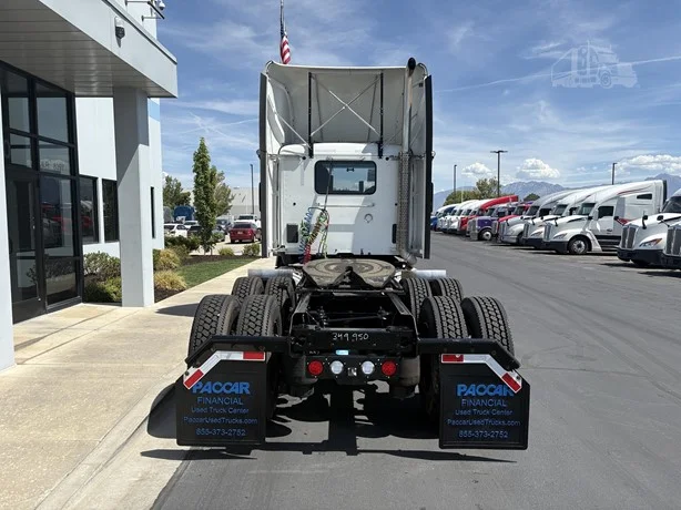 2024 Kenworth T680 in Salt Lake City, UT — photo 6
