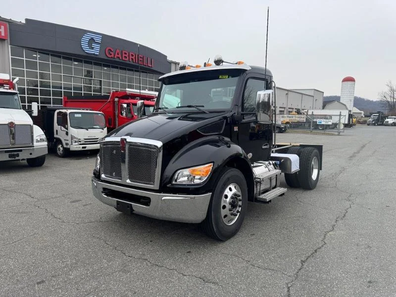 2025 Kenworth T380