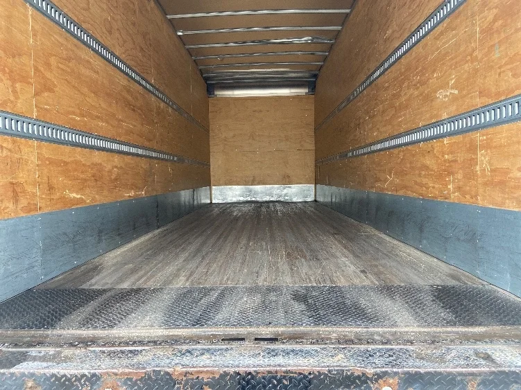 2021 Freightliner M2 106 - image 9