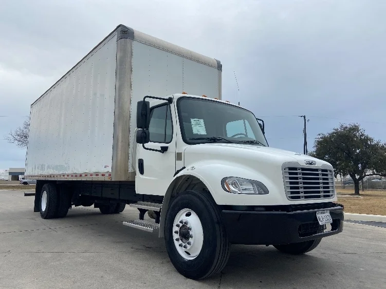 2021 Freightliner M2 106 - image 1