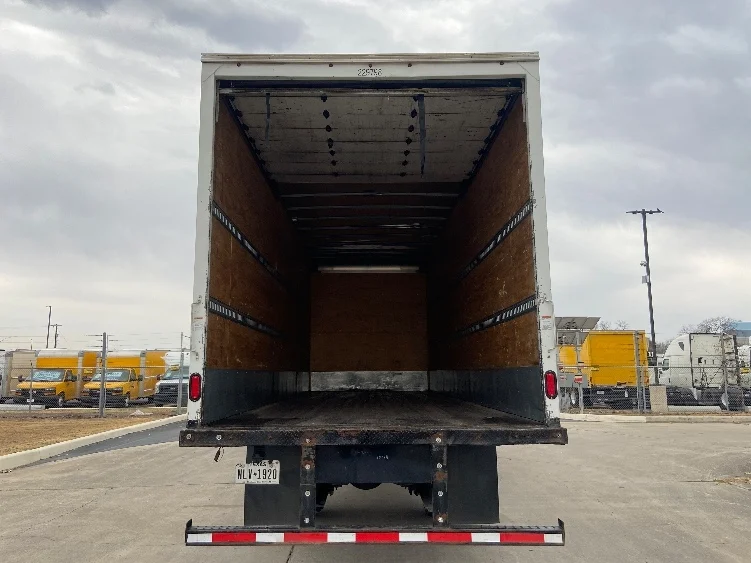 2021 Freightliner M2 106 - image 8