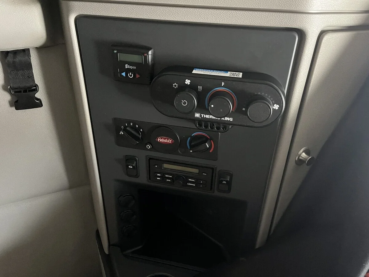 2023 Peterbilt 579 - image 25