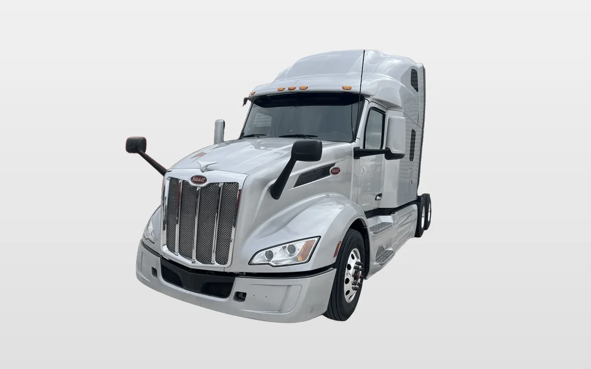 2023 Peterbilt 579 - image 1