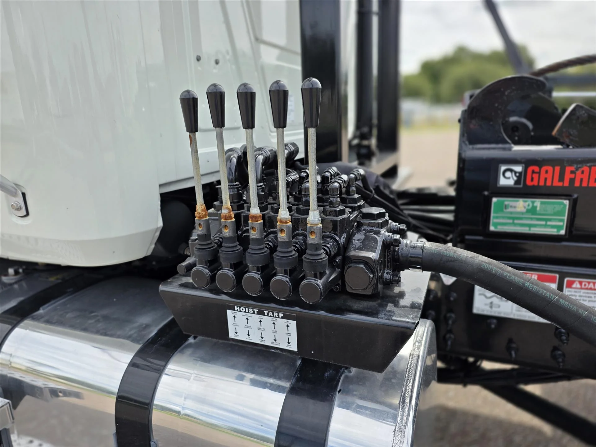 2024 Mack Granite - image 16