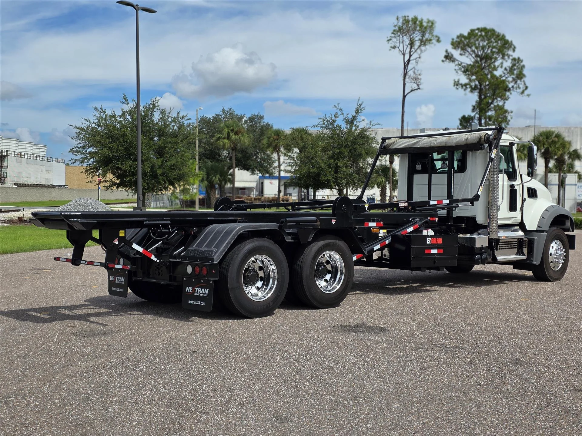 2024 Mack Granite - image 5