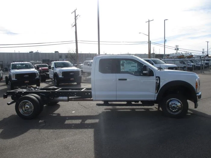 2025 Ford F-550 — photo 5