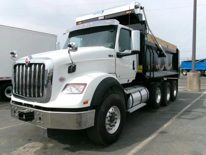 2026 International HX - image 3