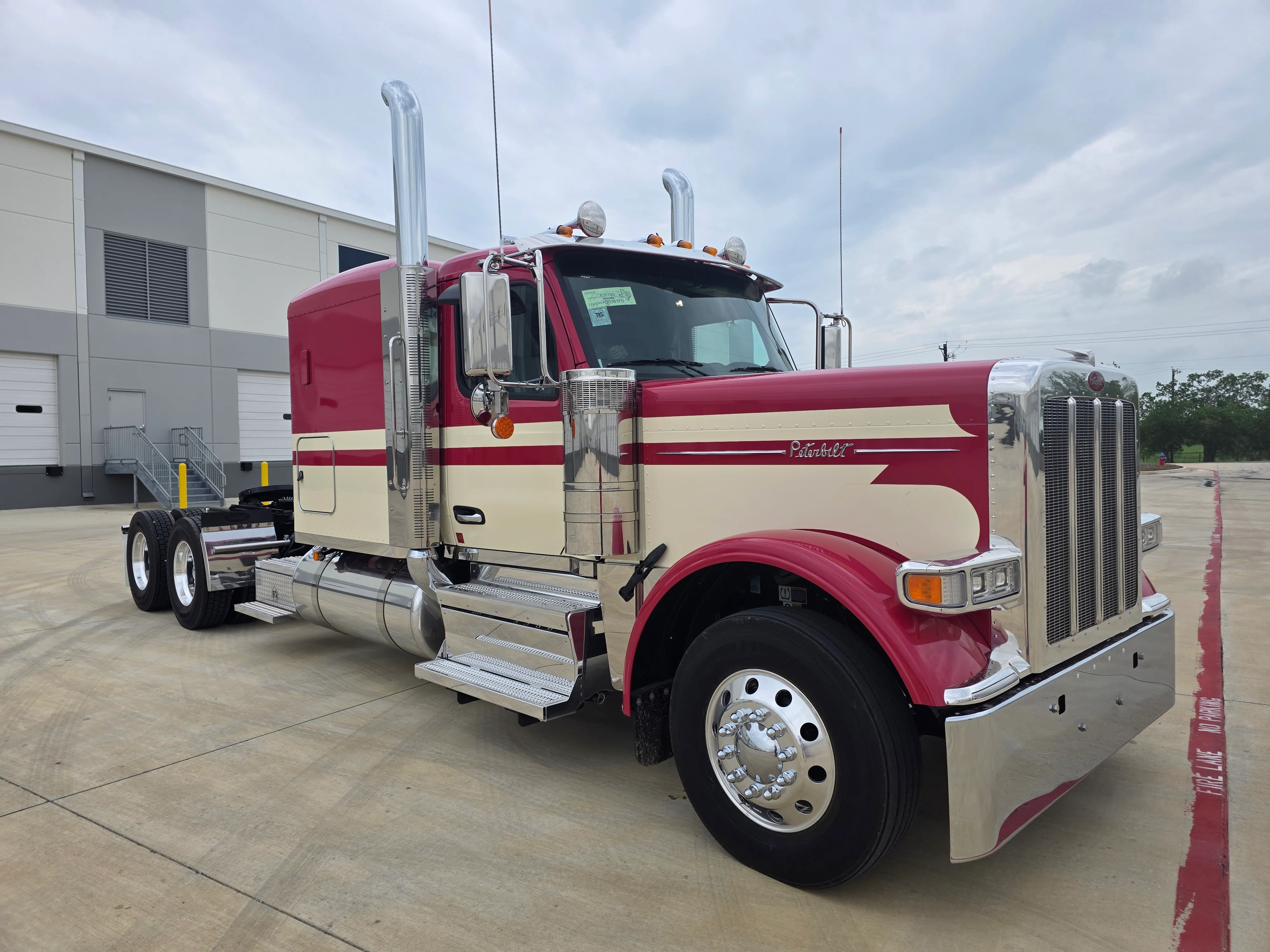 2027 Peterbilt 589 in Louisville, KY — photo 7