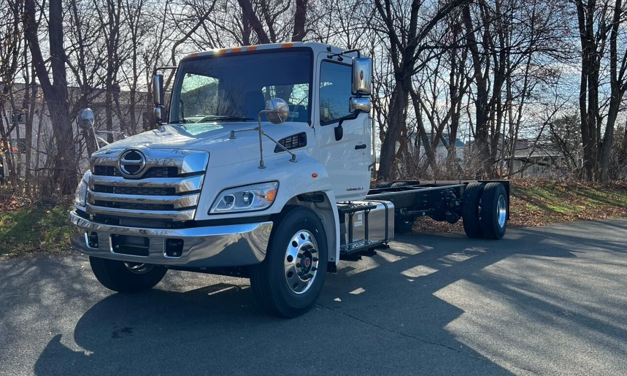 2025 Hino L7 in Elmira, NY — photo 5