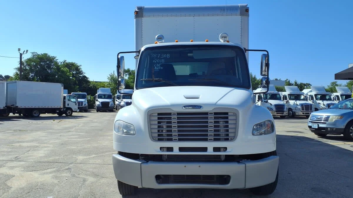 2018 Freightliner M2 106 in Warwick, RI — photo 2