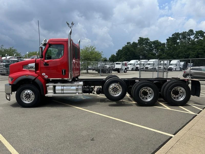 2026 Western Star 49X in Pittsburgh, PA — photo 7