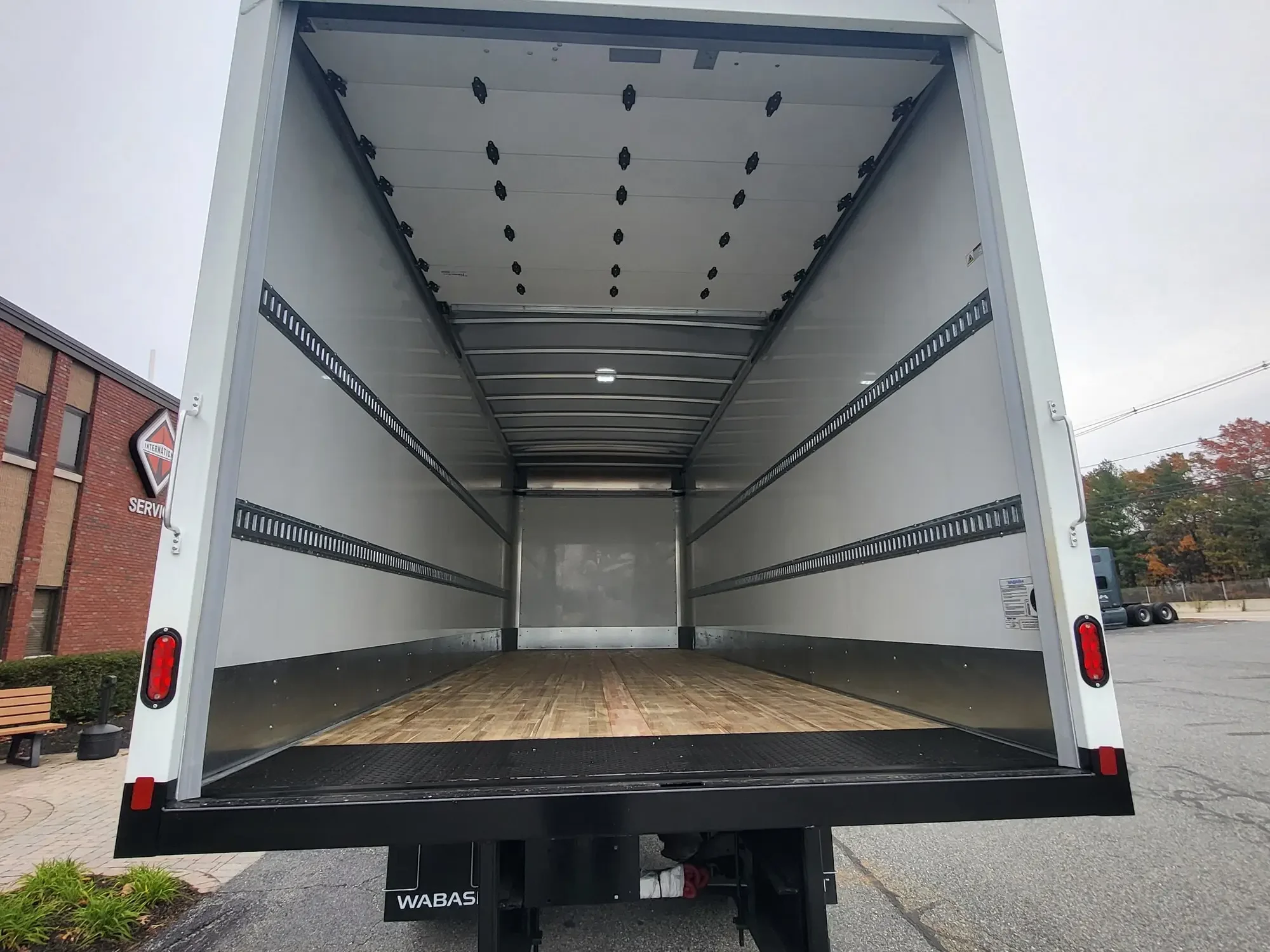 2025 International MV - image 7