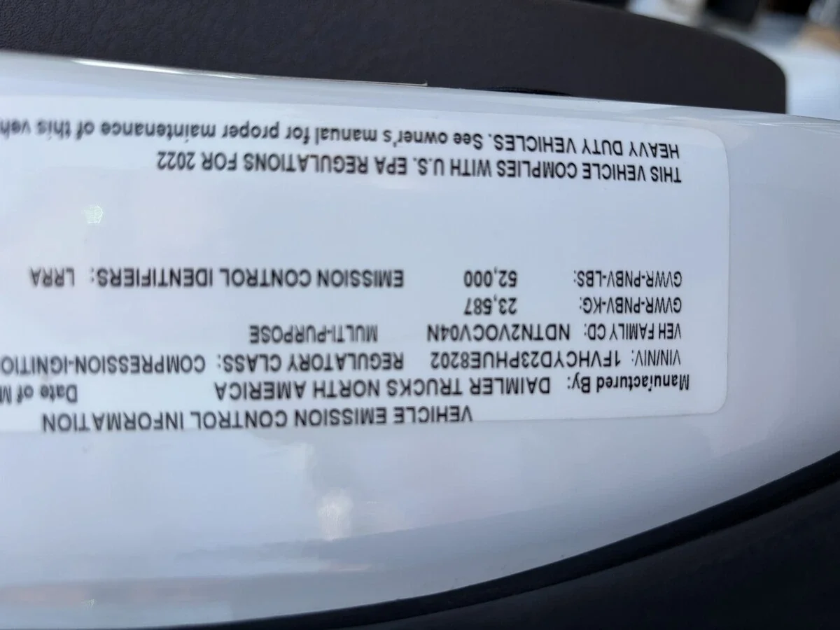 2023 Freightliner M2 106 — photo 20
