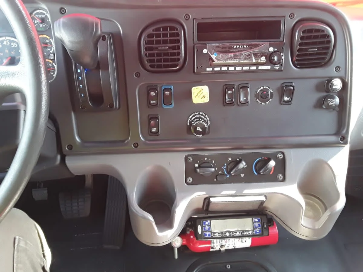 2020 Freightliner M2 106 in Salisbury, MA — photo 14