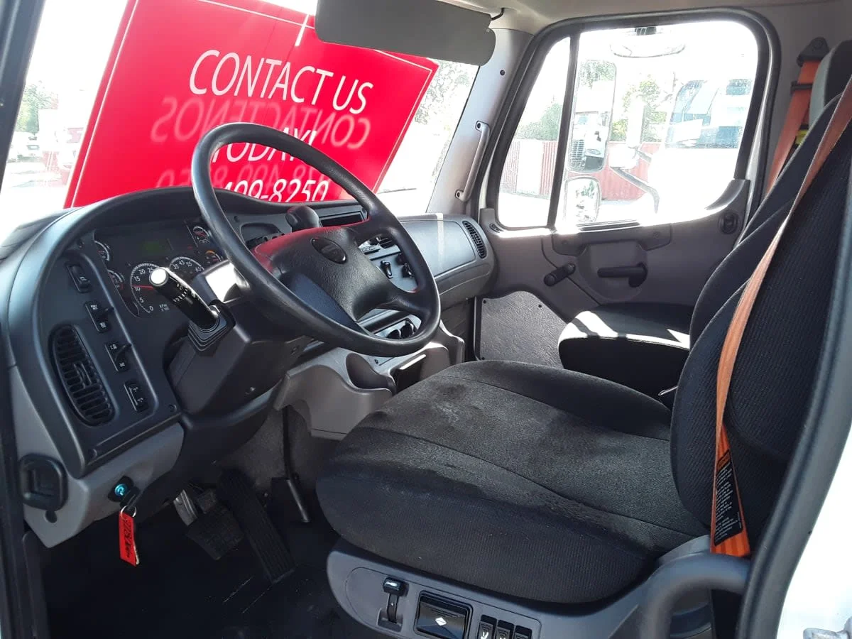 2020 Freightliner M2 106 in Salisbury, MA — photo 8