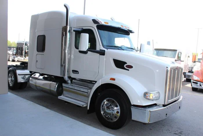 2022 Peterbilt 567 - image 9