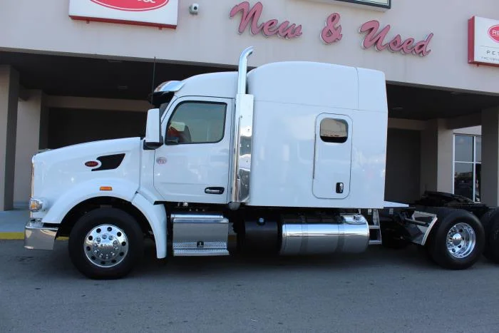 2022 Peterbilt 567 - image 4