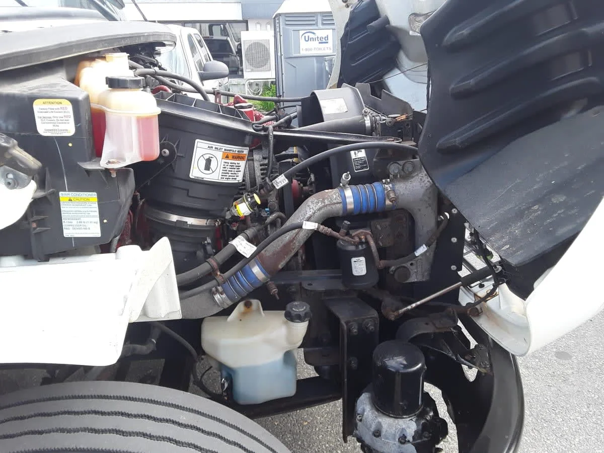 2016 Freightliner M2 106 - image 11