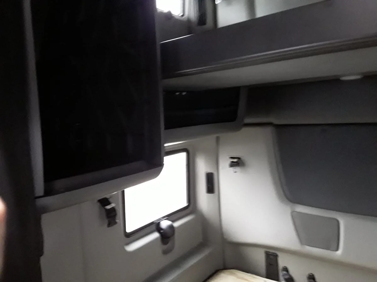 2019 International LT in Hilliard, OH — photo 11
