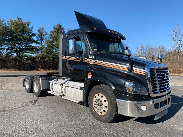 2019 Freightliner Cascadia in Norton, MA