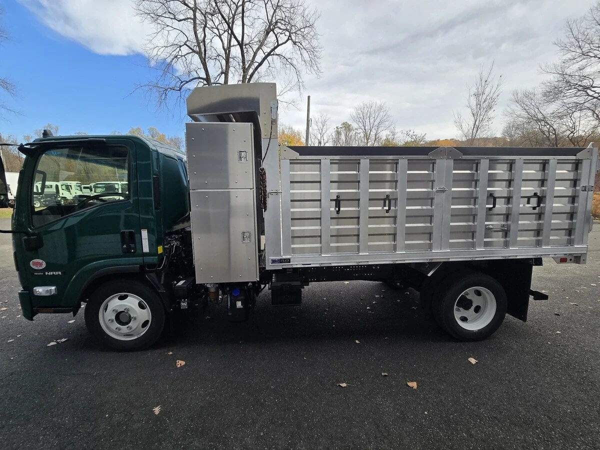 2025 Isuzu NRR in Hartford, CT — photo 11