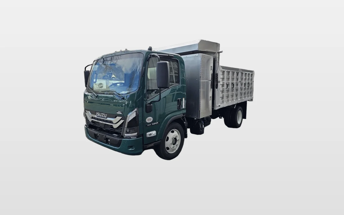 2025 Isuzu NRR - image 1
