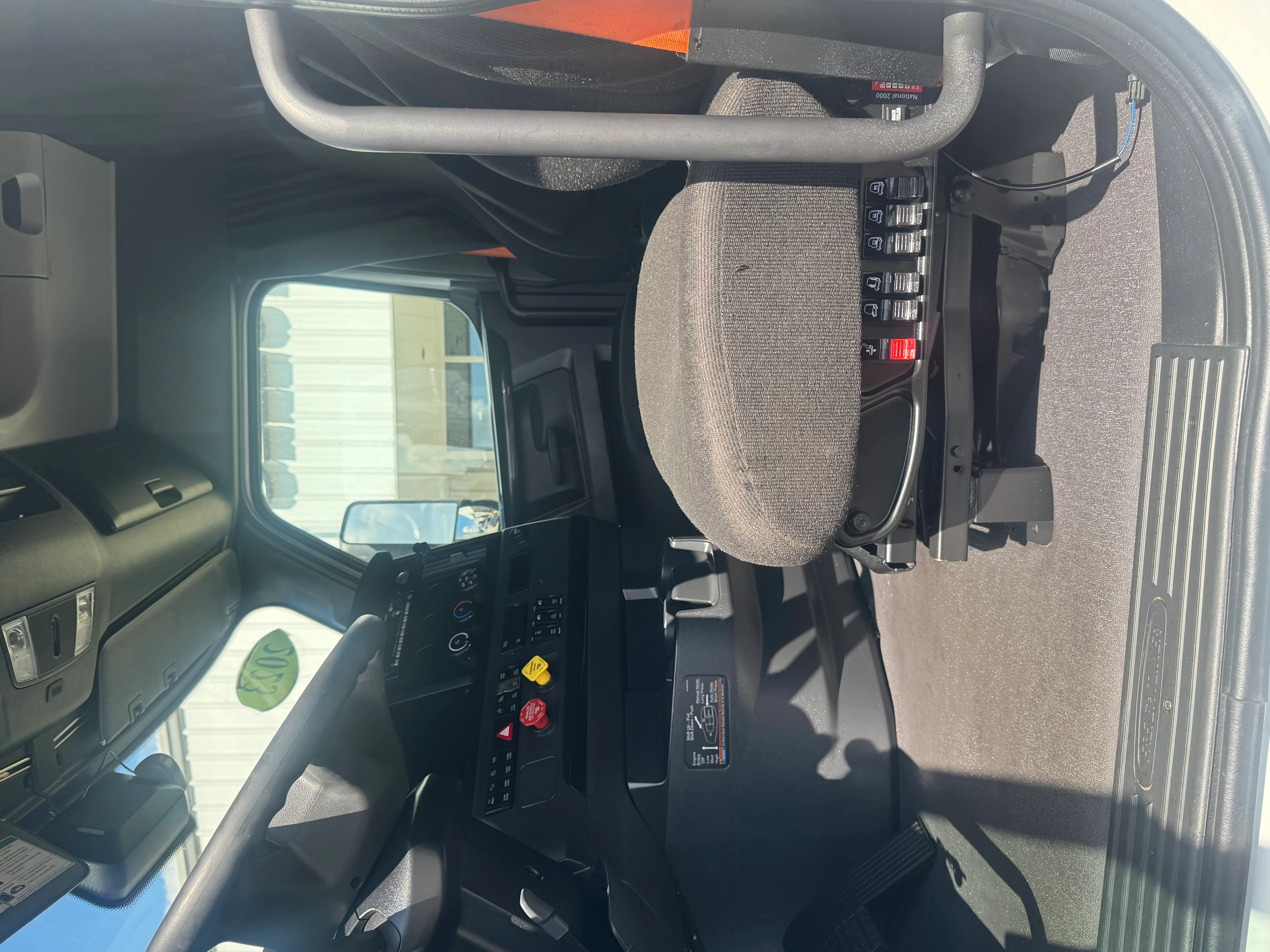 2023 Freightliner Cascadia in Selectrucks Fontana, CA — photo 15