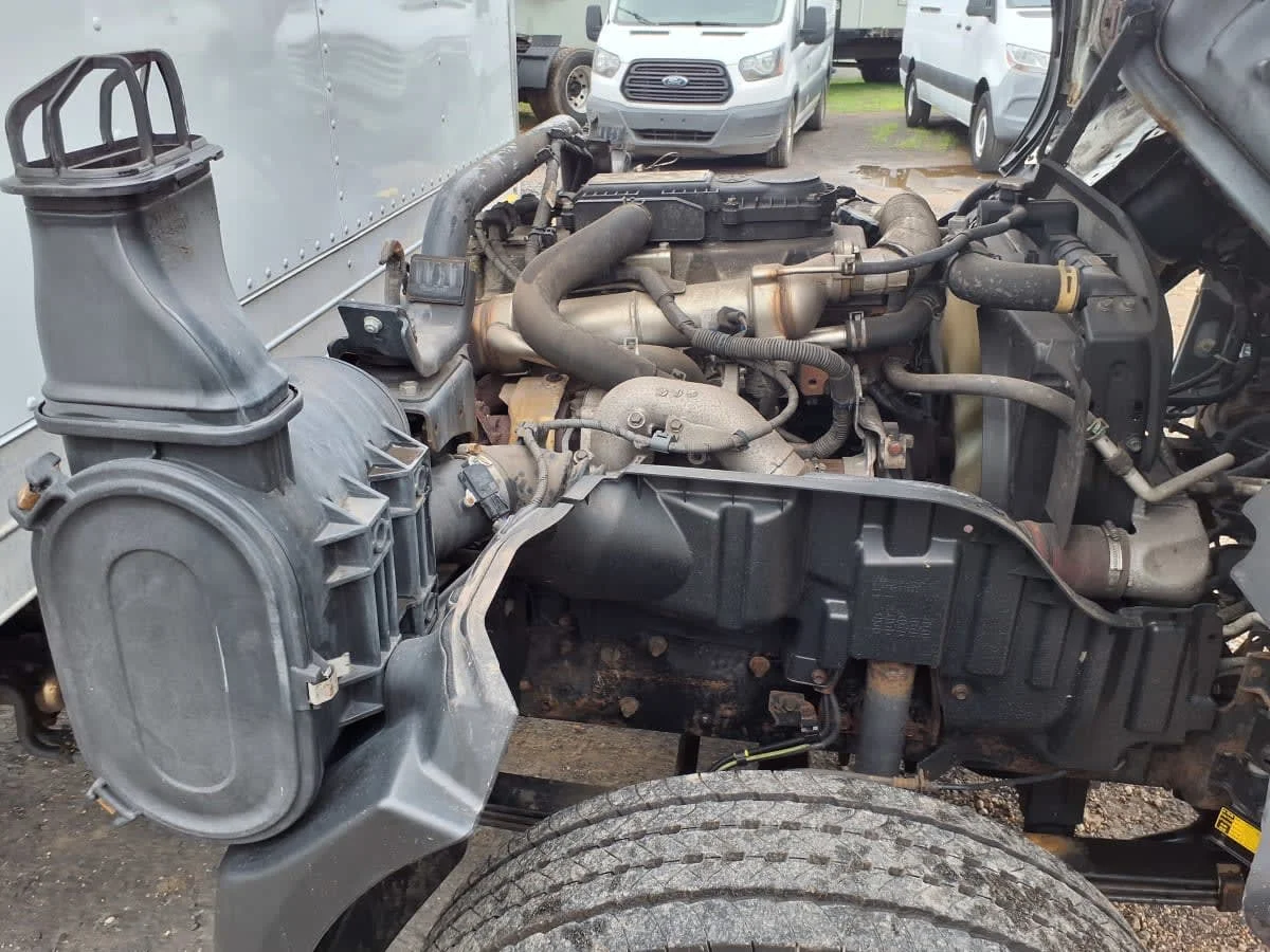 2018 Hino 195 in Bensalem, PA — photo 18