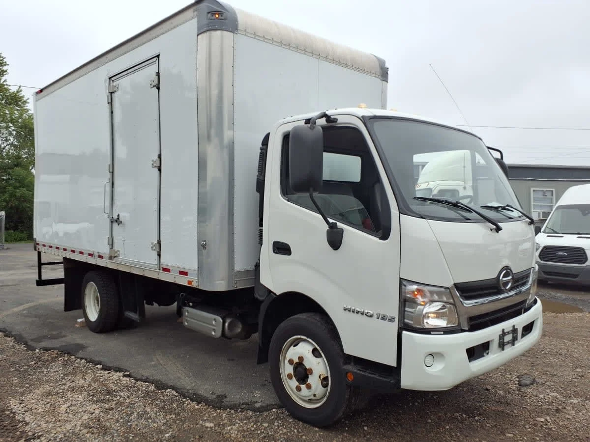2018 Hino in Bensalem, PA — photo 3