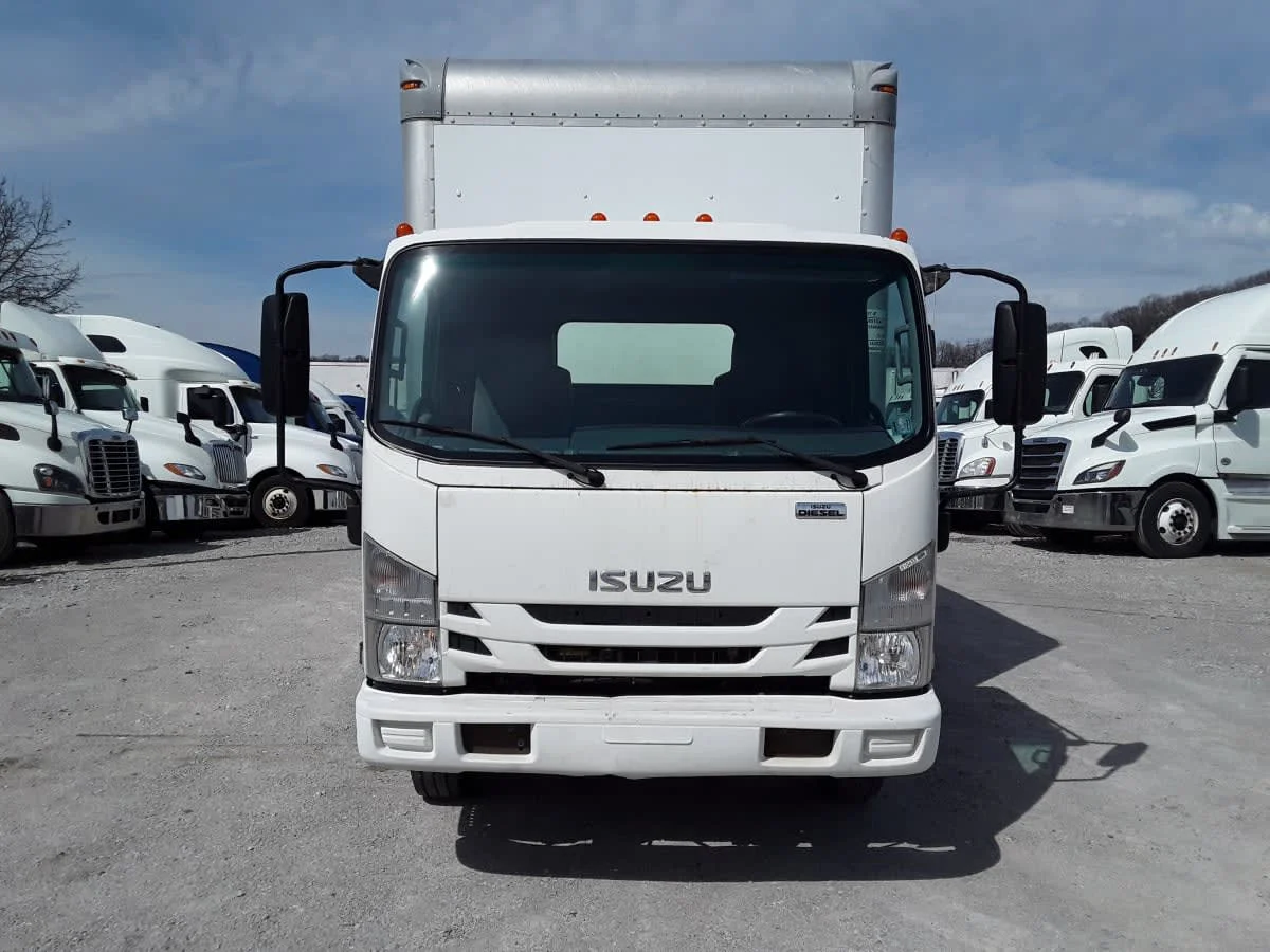 2018 Isuzu NPR - image 2