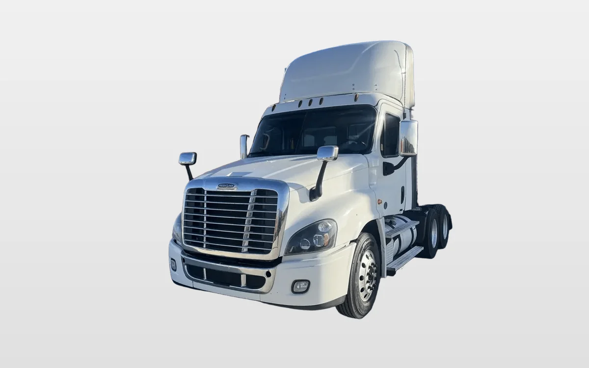 2019 Freightliner Cascadia - image 1