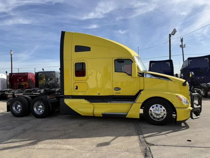 2024 Kenworth T680 - image 27