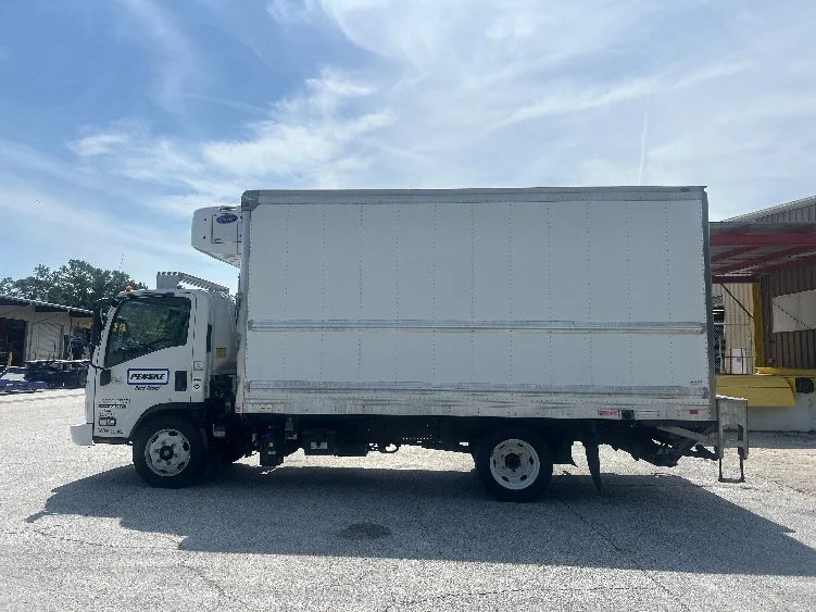 2020 Isuzu NRR in Atlanta (Forest Park), GA — photo 4