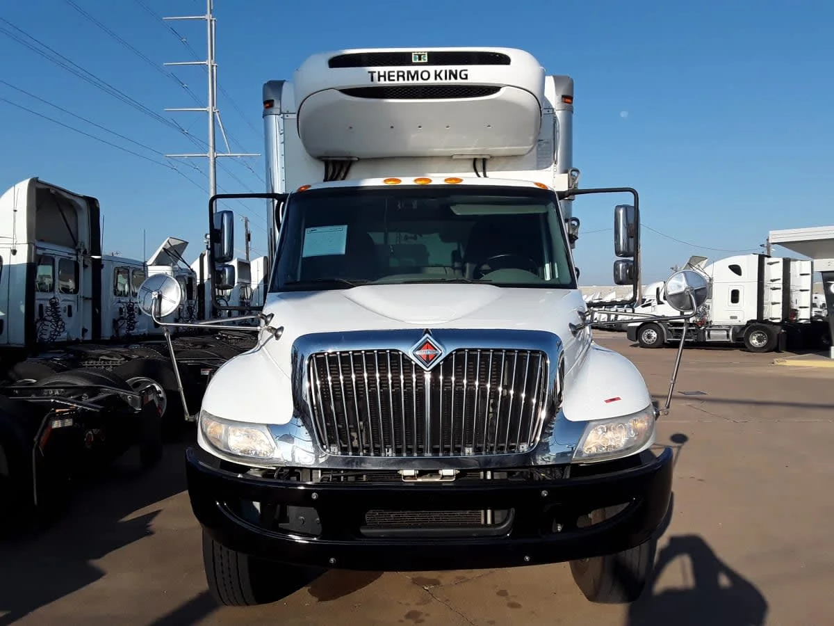 2019 International 4300 - image 2