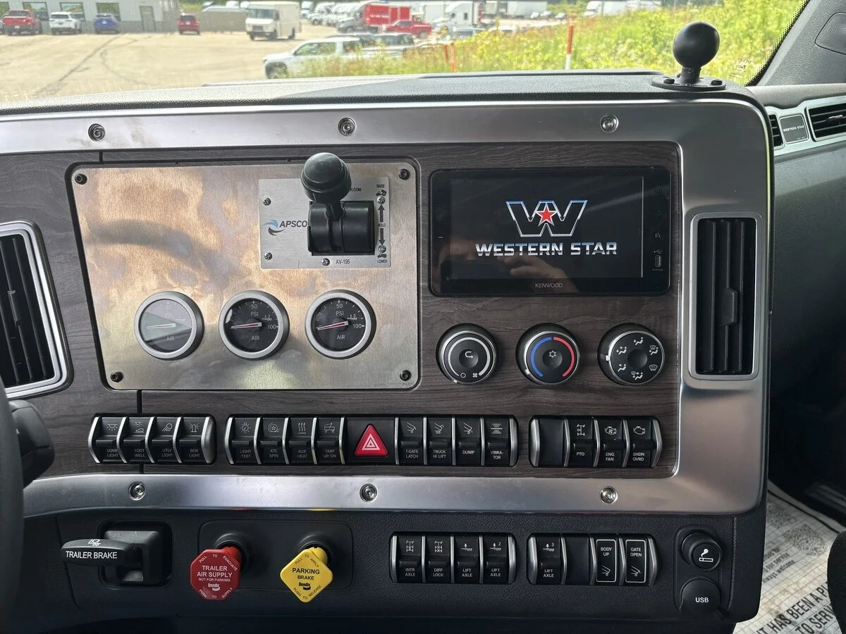 2026 Western Star 47X — photo 11