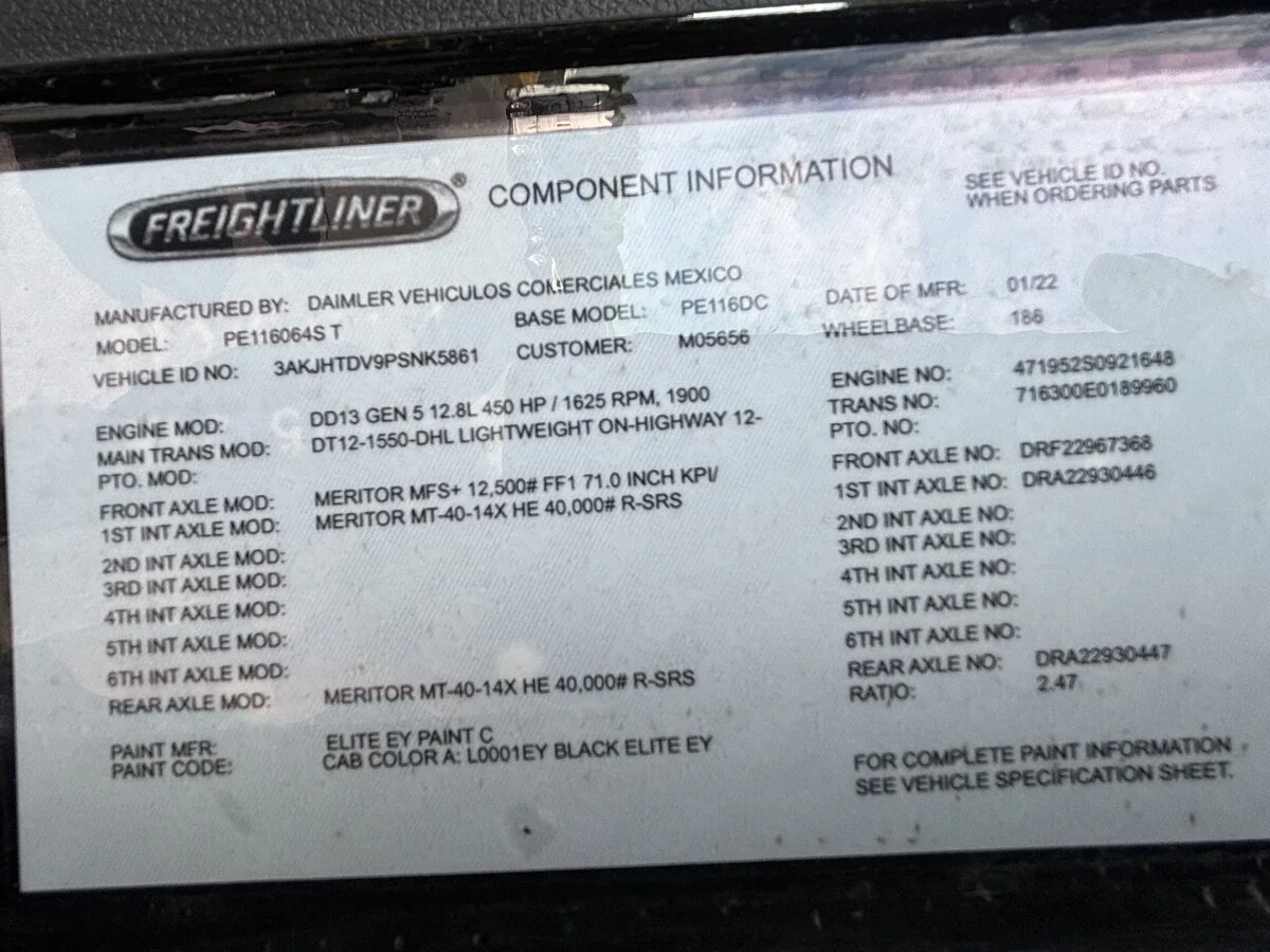 2023 Freightliner Cascadia — photo 18