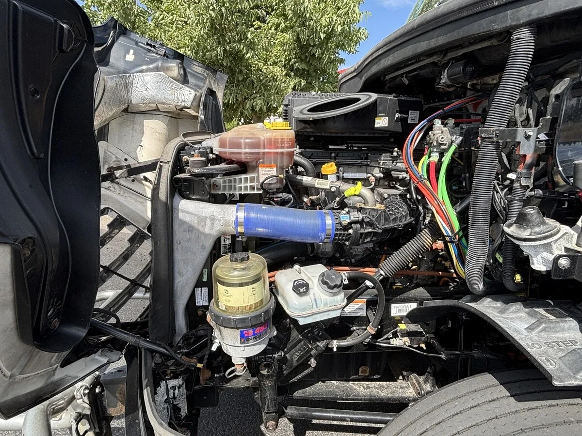 2023 Freightliner Cascadia — photo 15