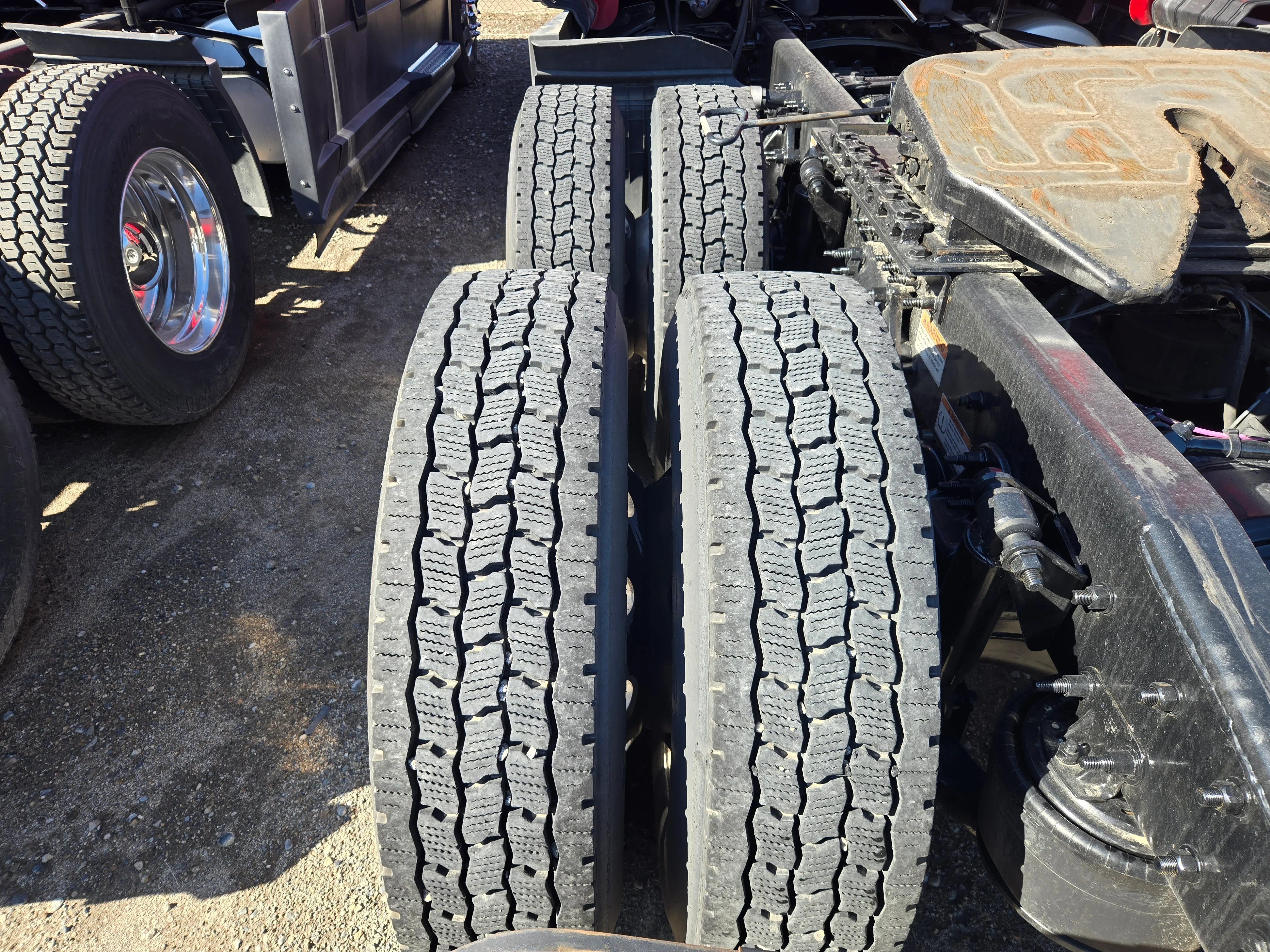 2021 Freightliner Cascadia in Fresno, CA — photo 22