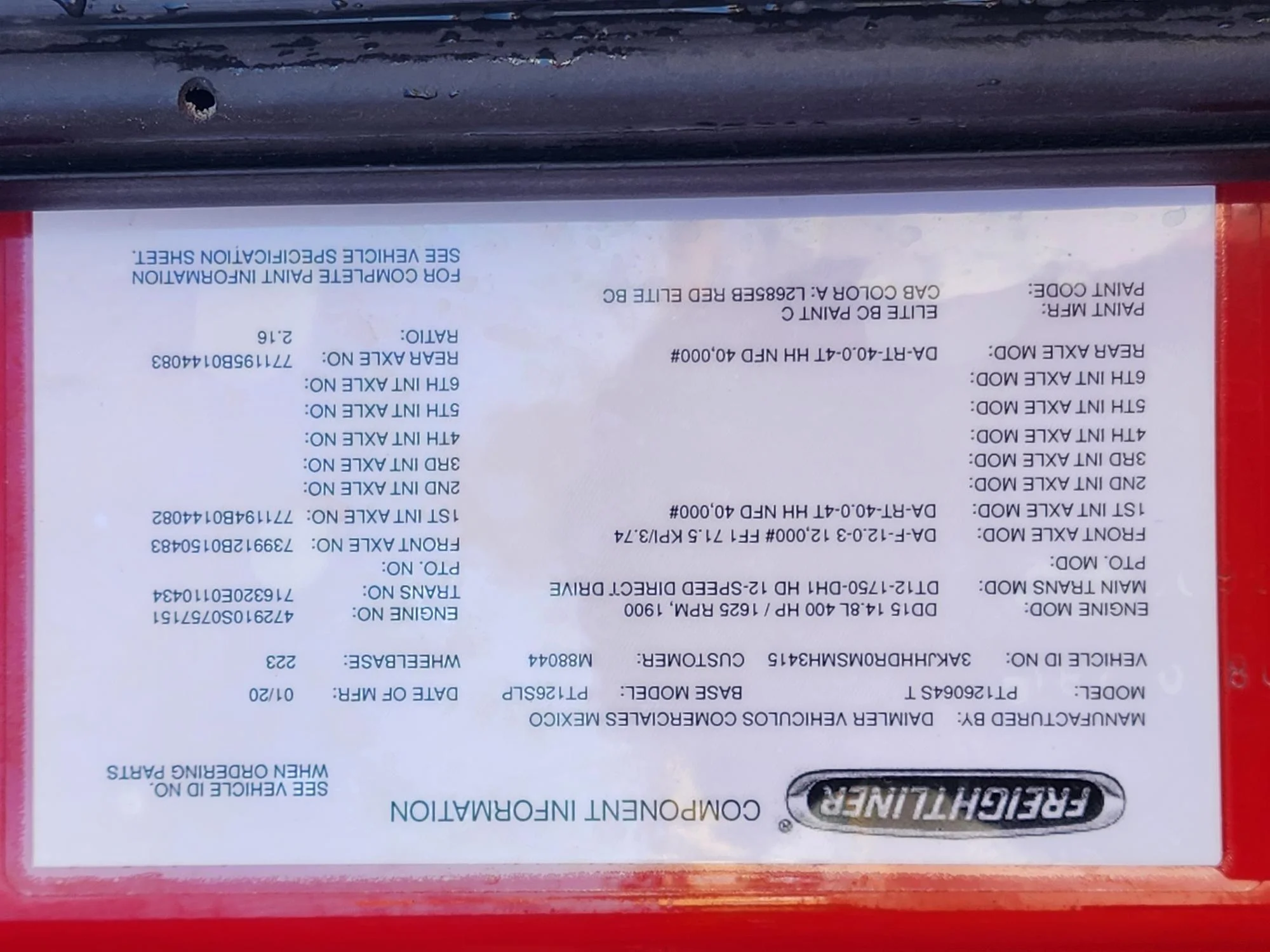 2021 Freightliner Cascadia in Fresno, CA — photo 16