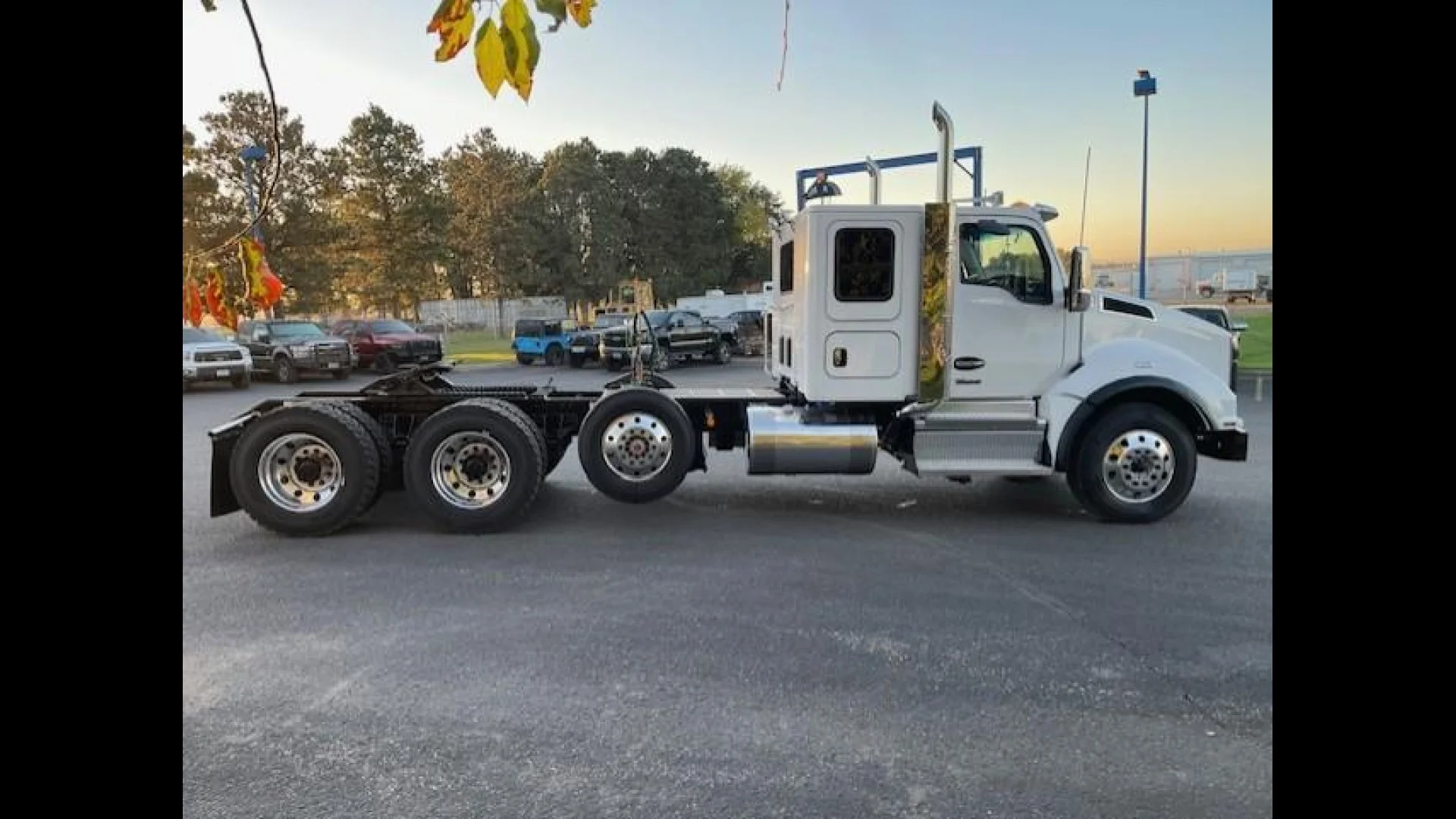 2026 Kenworth T880 in Bismarck — photo 5